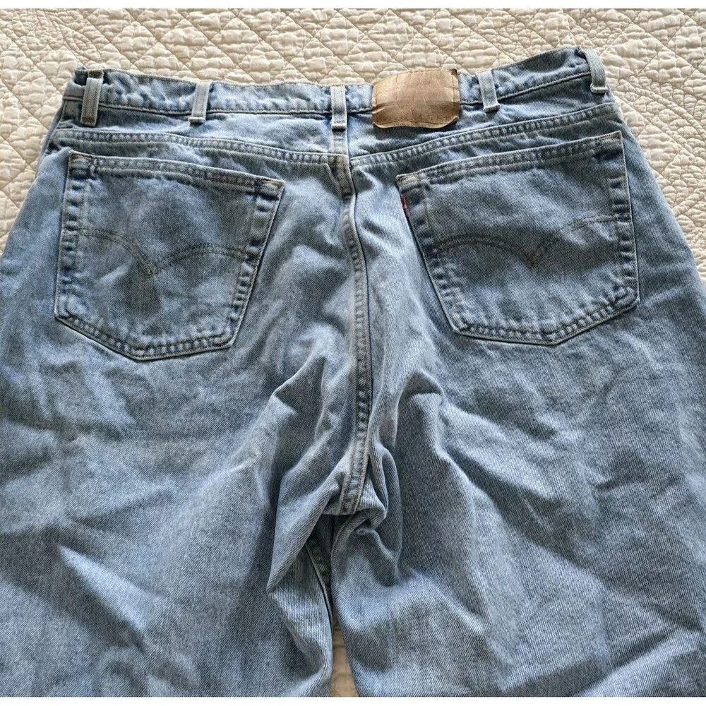 Vintage 90s made in USA Levi's 560 loose fit tapered leg Jeans 42w 32L Blue